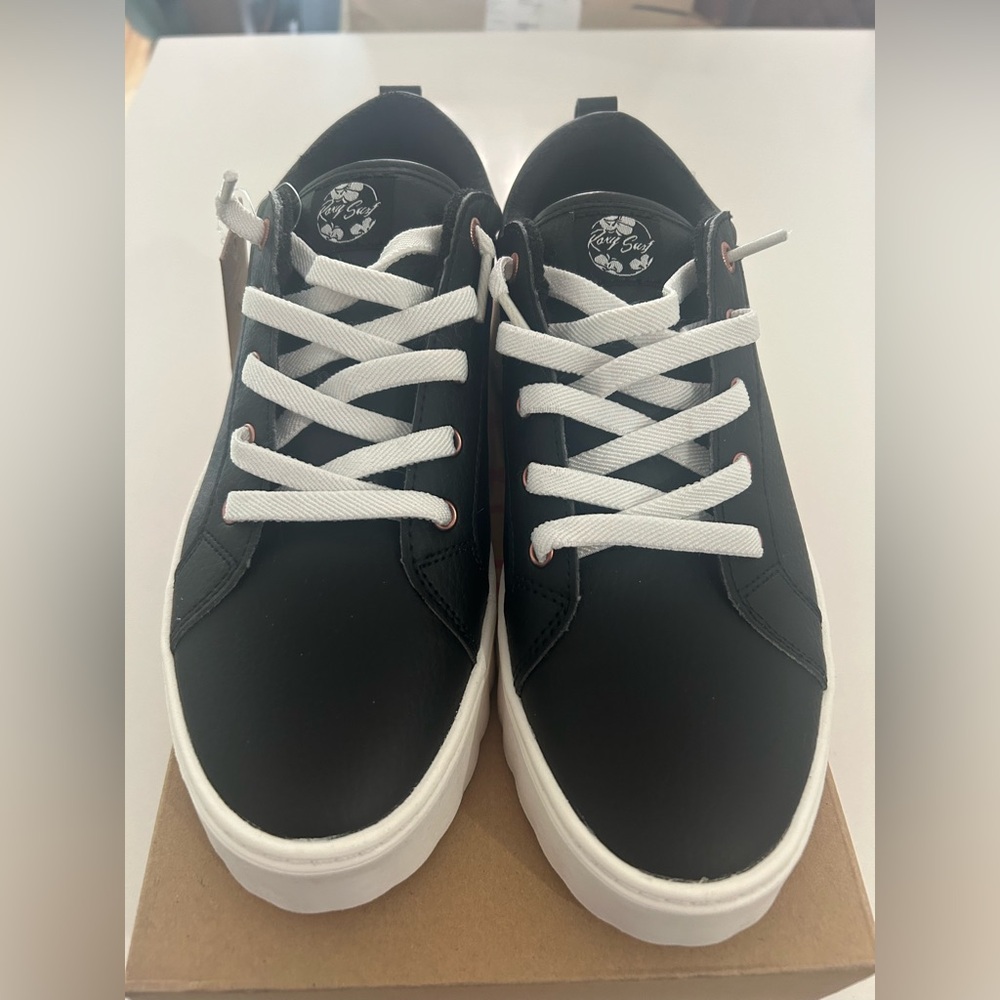 Roxy slip on. Platform sneakers brand new!
